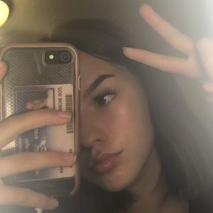 Meet your Posher, Zoë